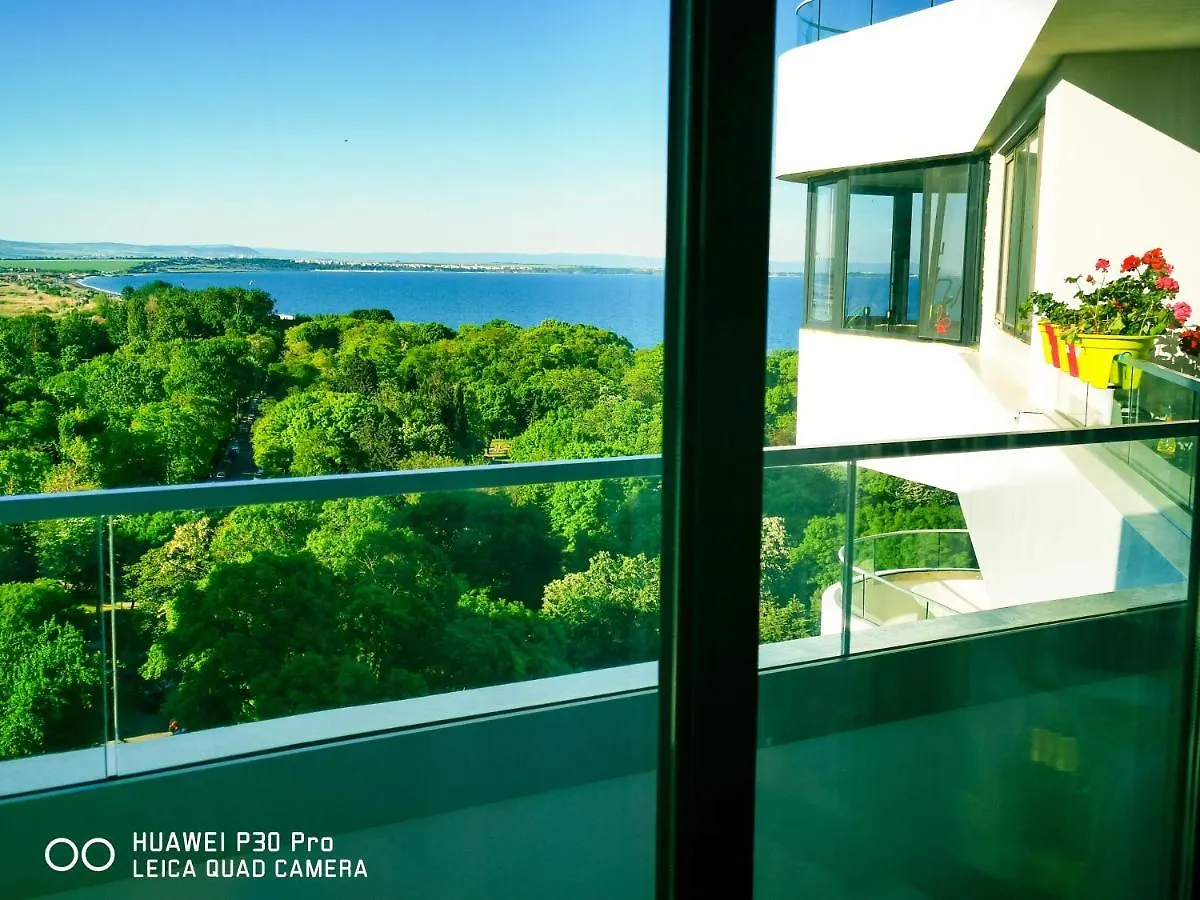Luxury Apartments Alix Burgas