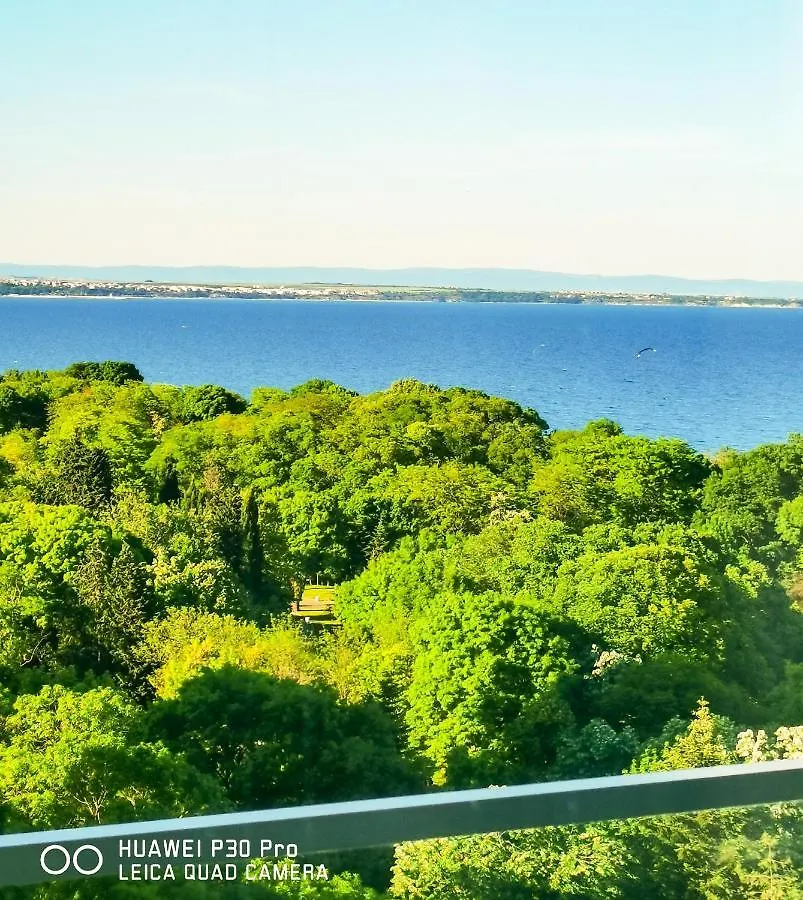 Luxury Apartments Alix Burgas