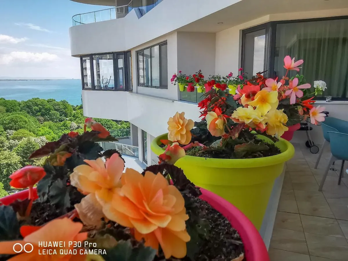 Luxury Apartments Alix Burgas
