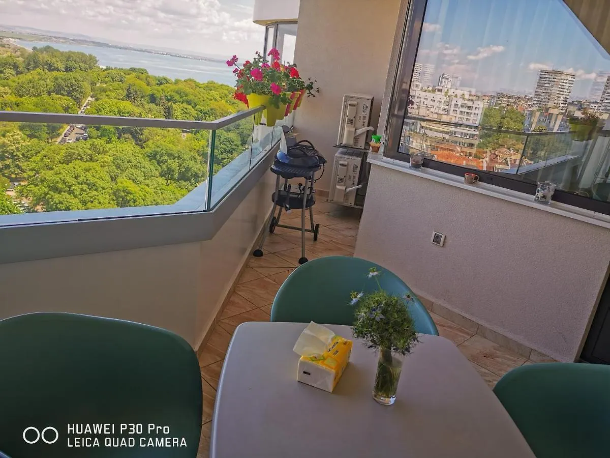 Luxury Apartments Alix Burgas