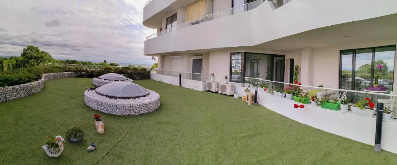 Luxury Apartments Alix Burgas